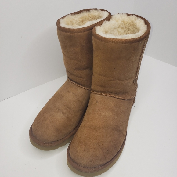 ugg 5800